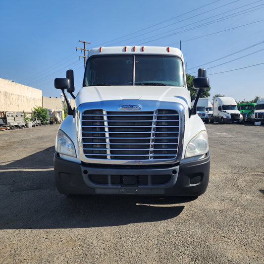 2018 Freightliner Cascadia Tri/A 16 Yard Dump Truck Detroit DD13