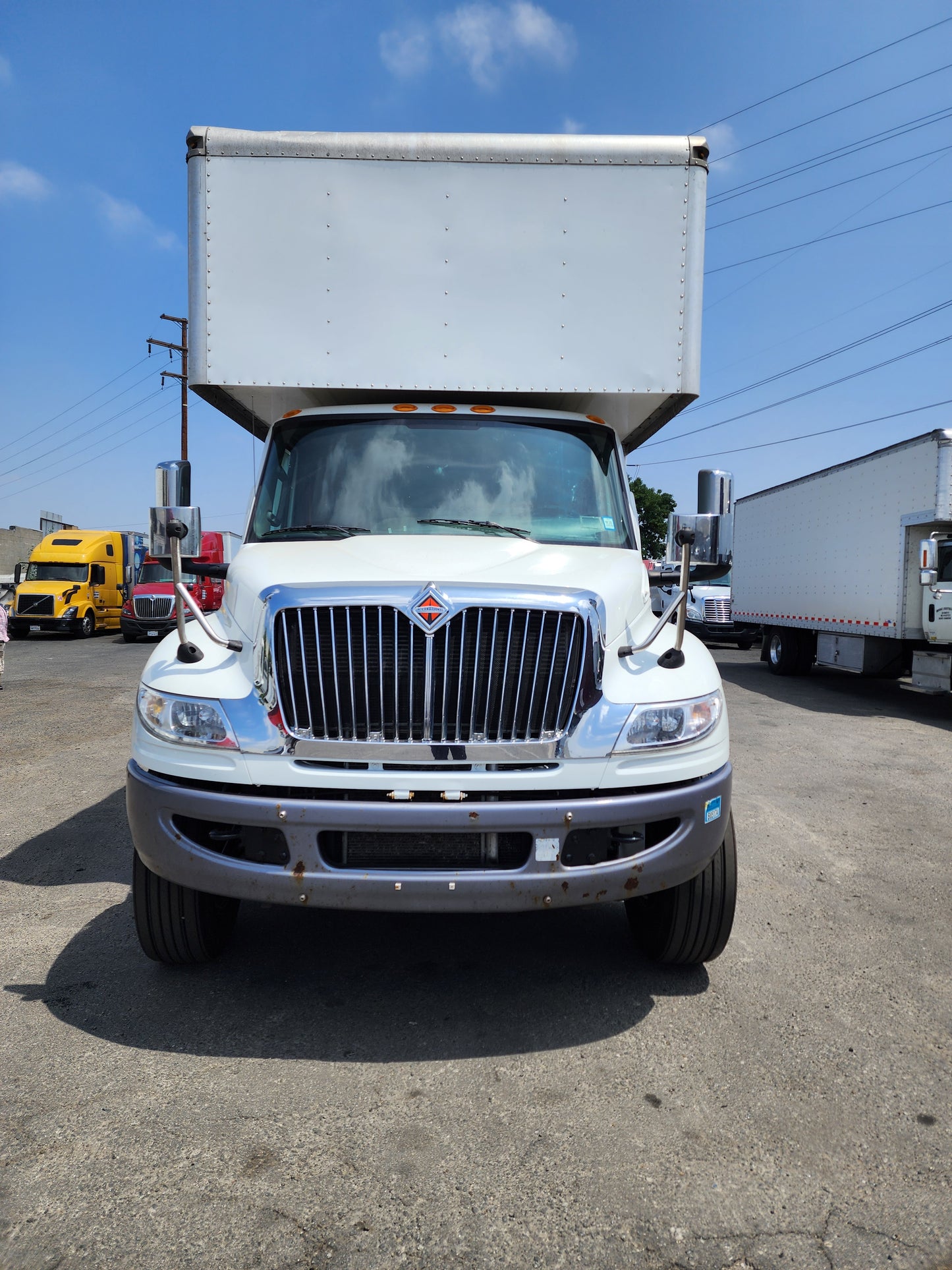 2019 International MV607 26' Dry Box Truck Cargo Van Cummins Lift Gate
