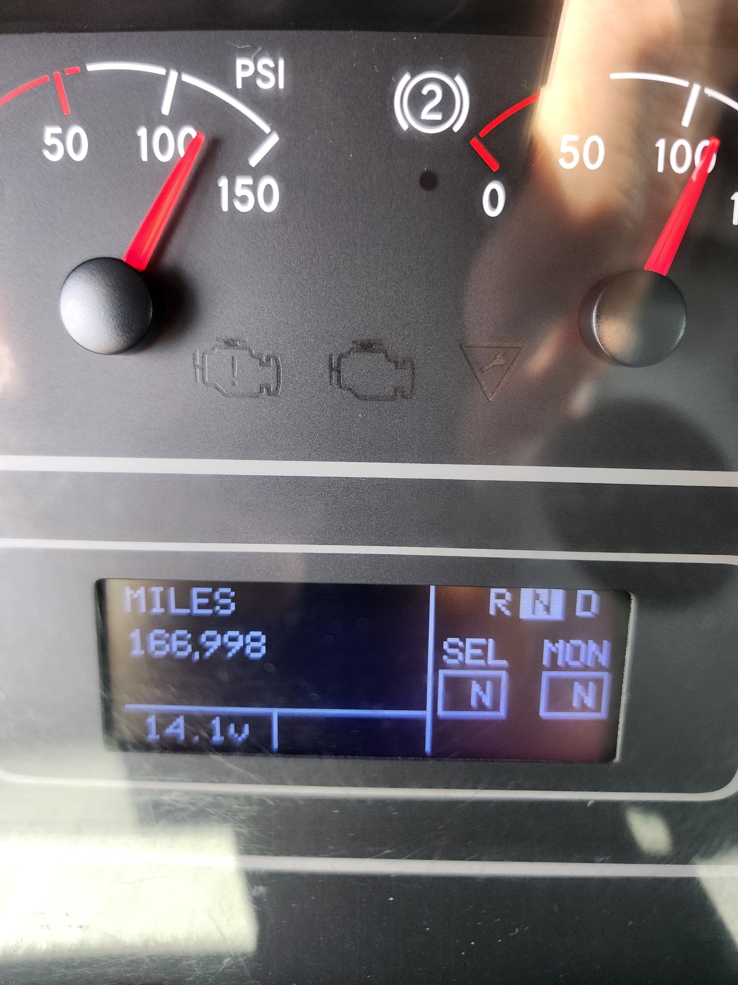 2019 International MV607 26' Dry Box Truck Cargo Van Cummins Lift Gate