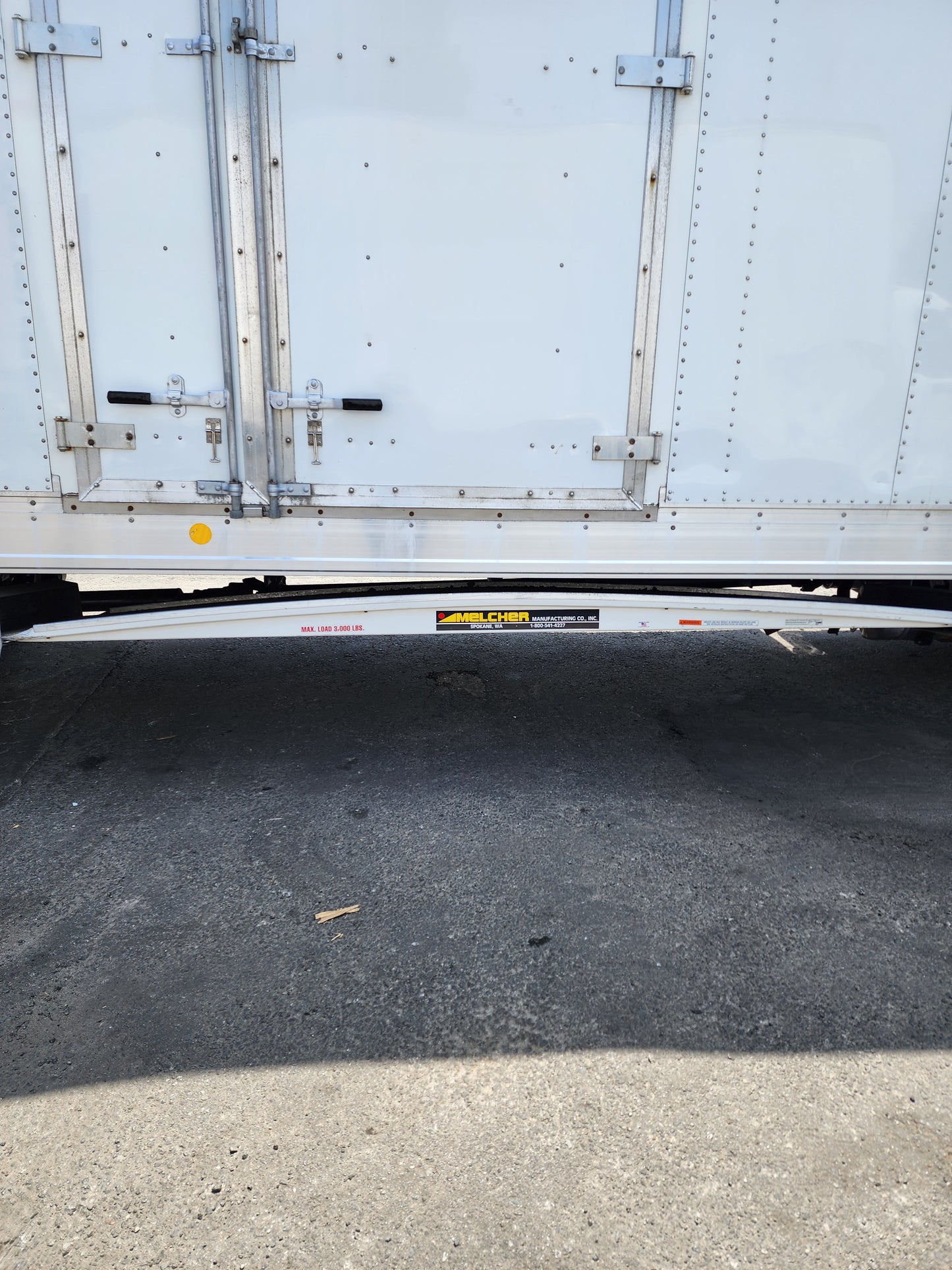 2019 International MV607 26' Dry Box Truck Cargo Van Cummins Lift Gate