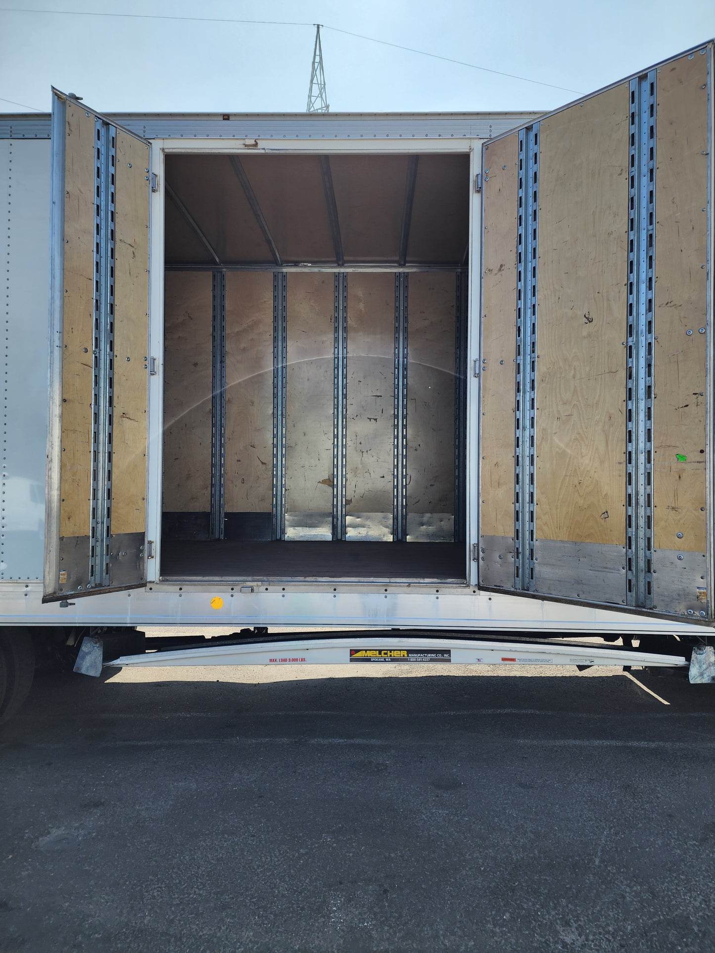 2019 International MV607 26' Dry Box Truck Cargo Van Cummins Lift Gate