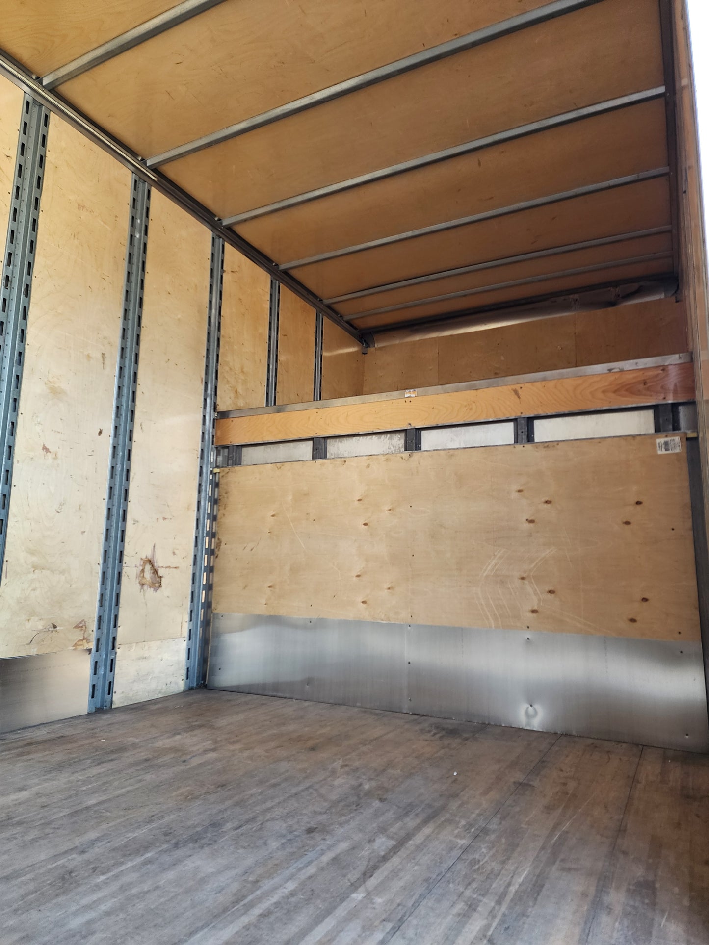 2019 International MV607 26' Dry Box Truck Cargo Van Cummins Lift Gate