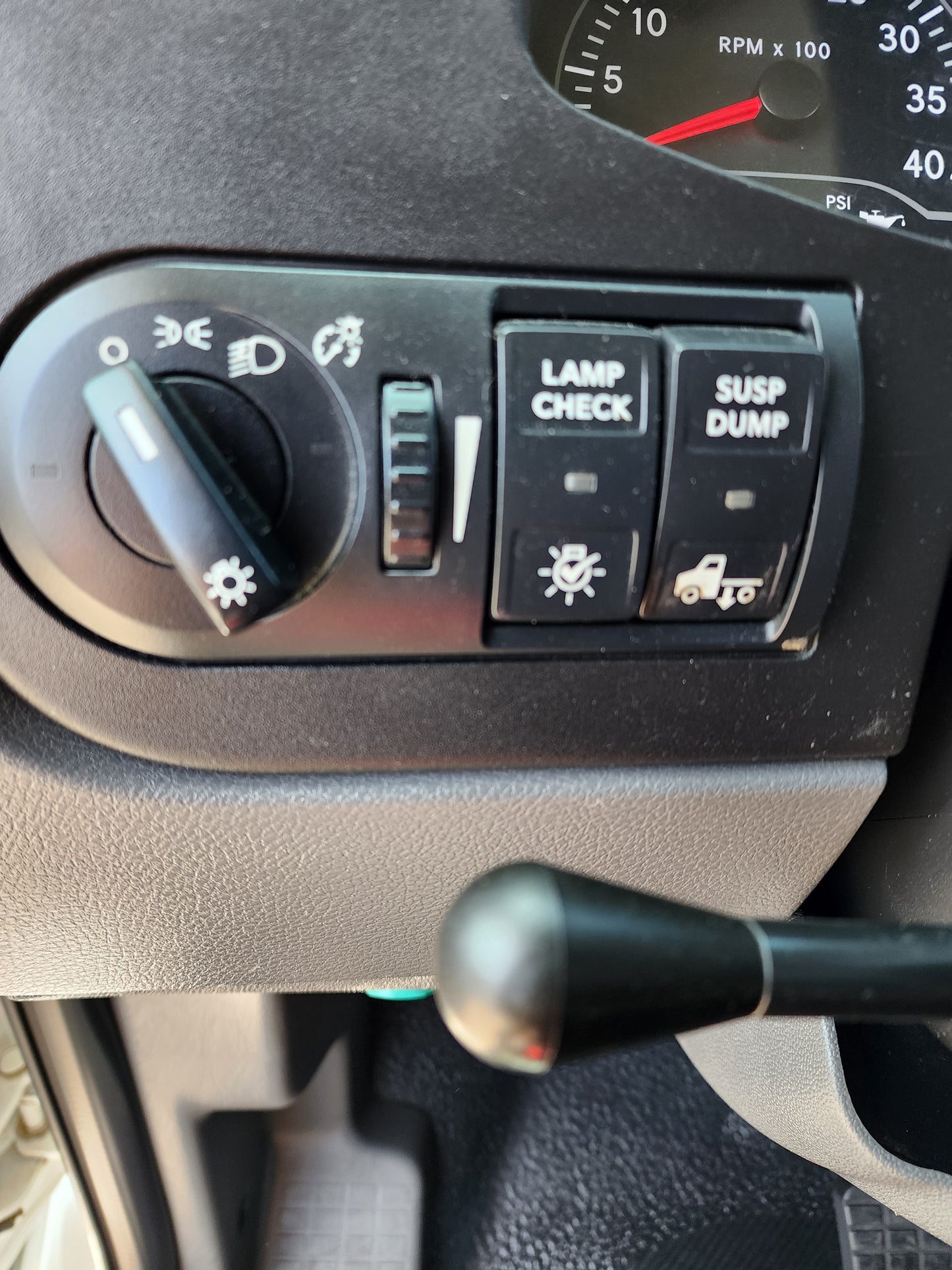 2019 International MV607 26' Dry Box Truck Cargo Van Cummins Lift Gate