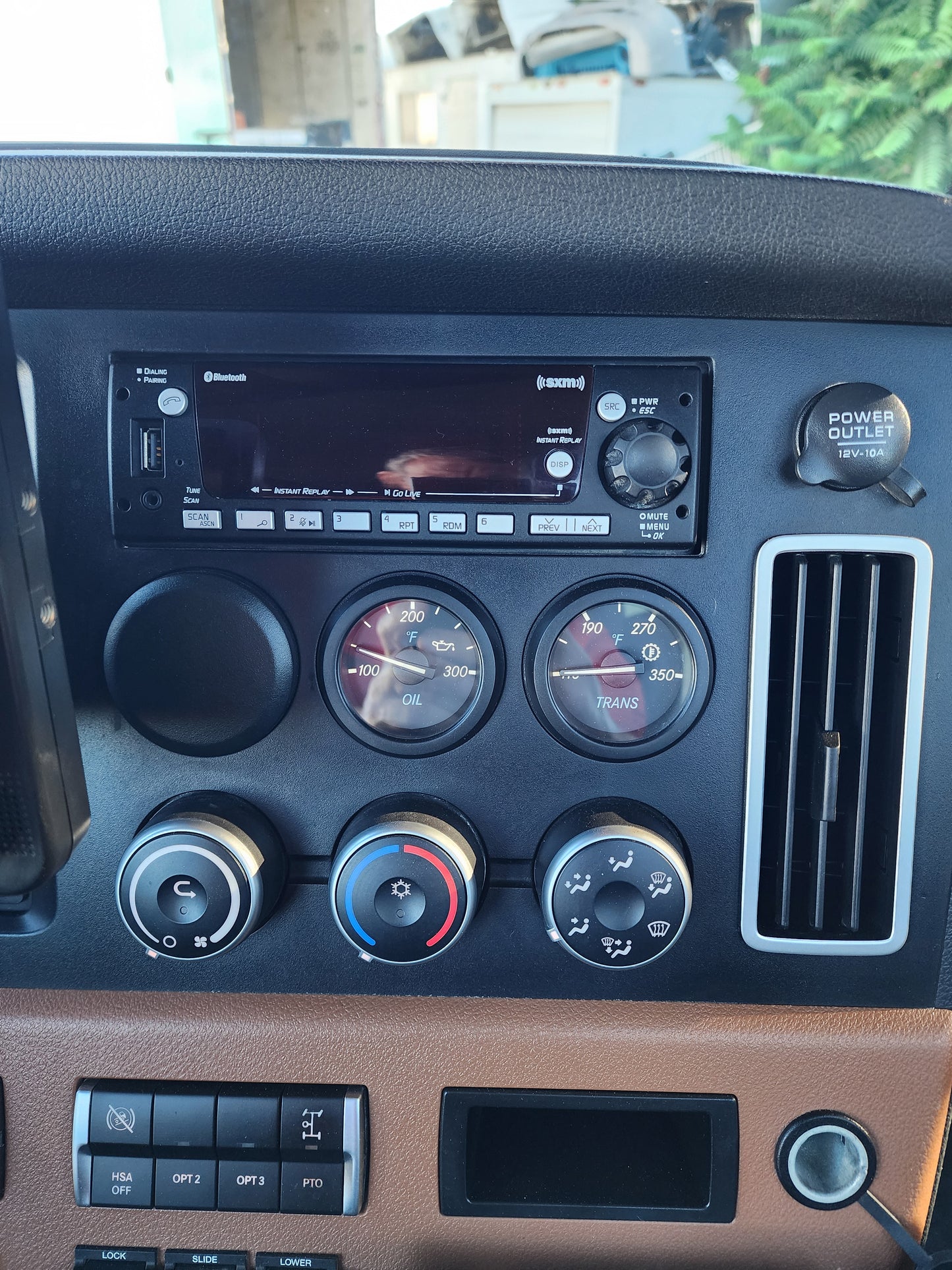 2023 Freightliner Cascadia T/A Semi Truck Tractor