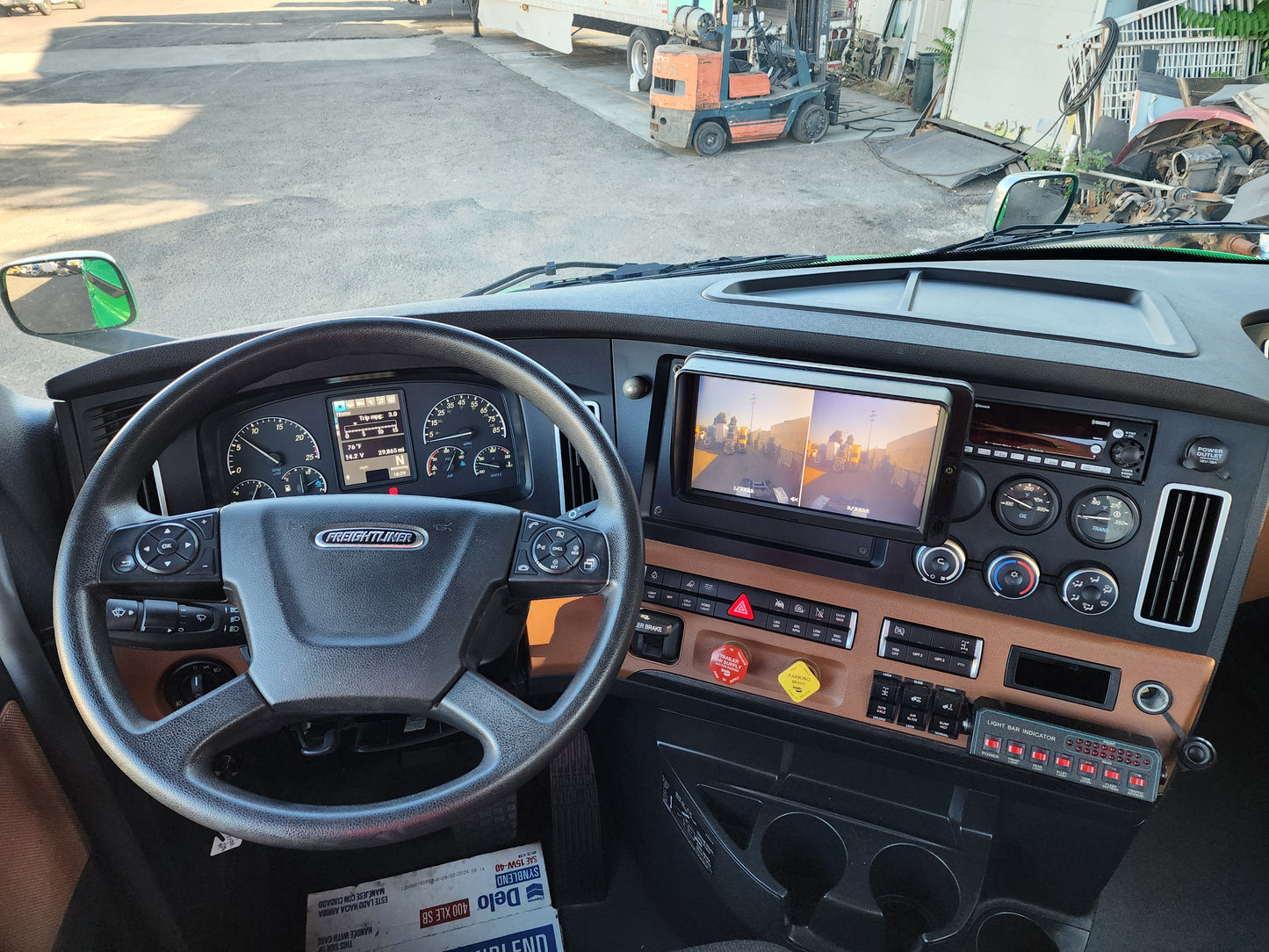2023 Freightliner Cascadia T/A Semi Truck Tractor