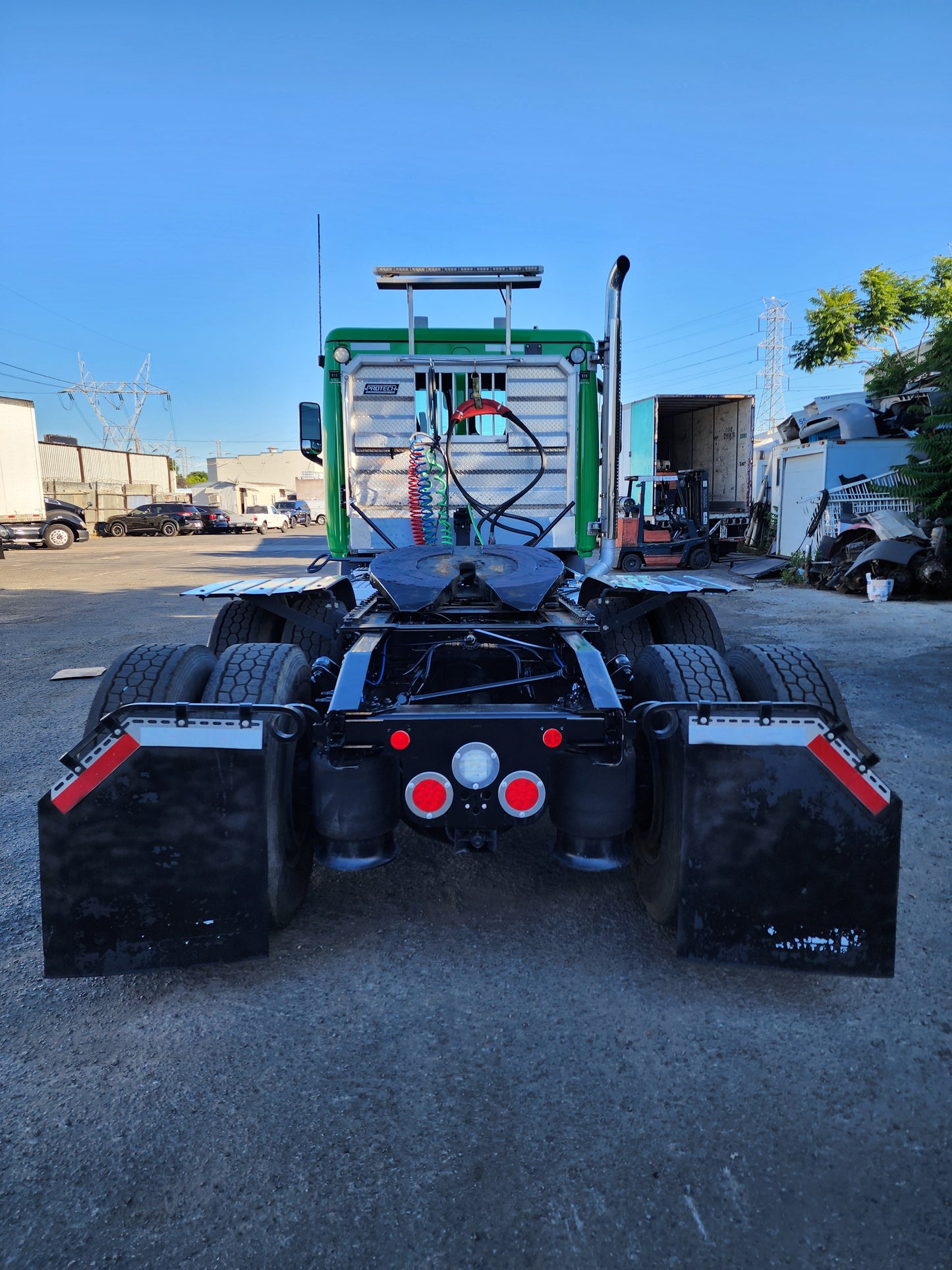2023 Freightliner Cascadia T/A Semi Truck Tractor