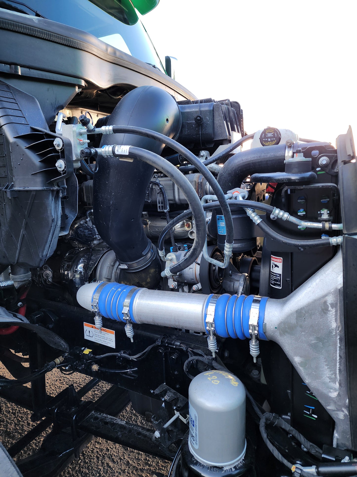 2023 Freightliner Cascadia T/A Semi Truck Tractor