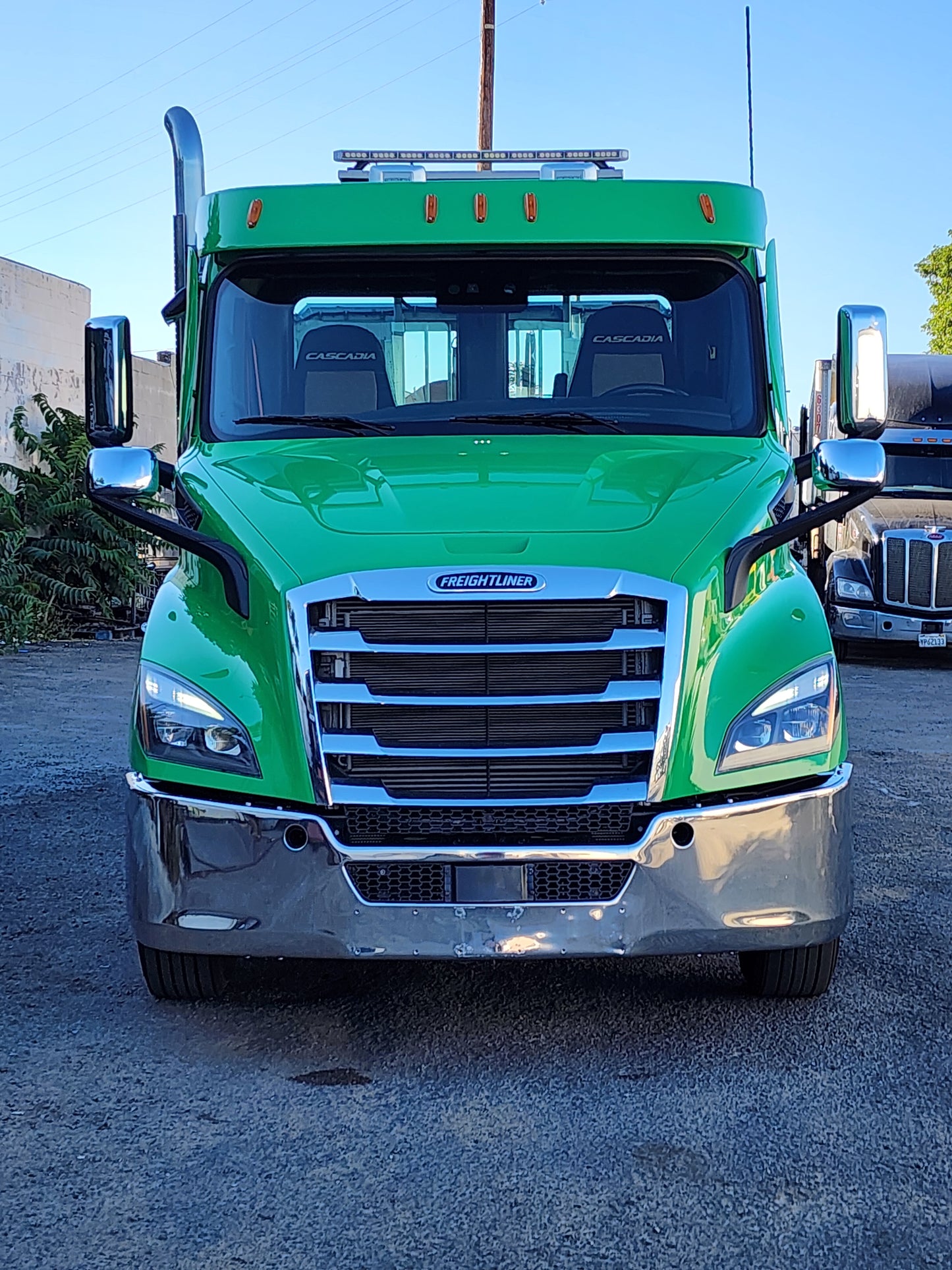 2023 Freightliner Cascadia T/A Semi Truck Tractor