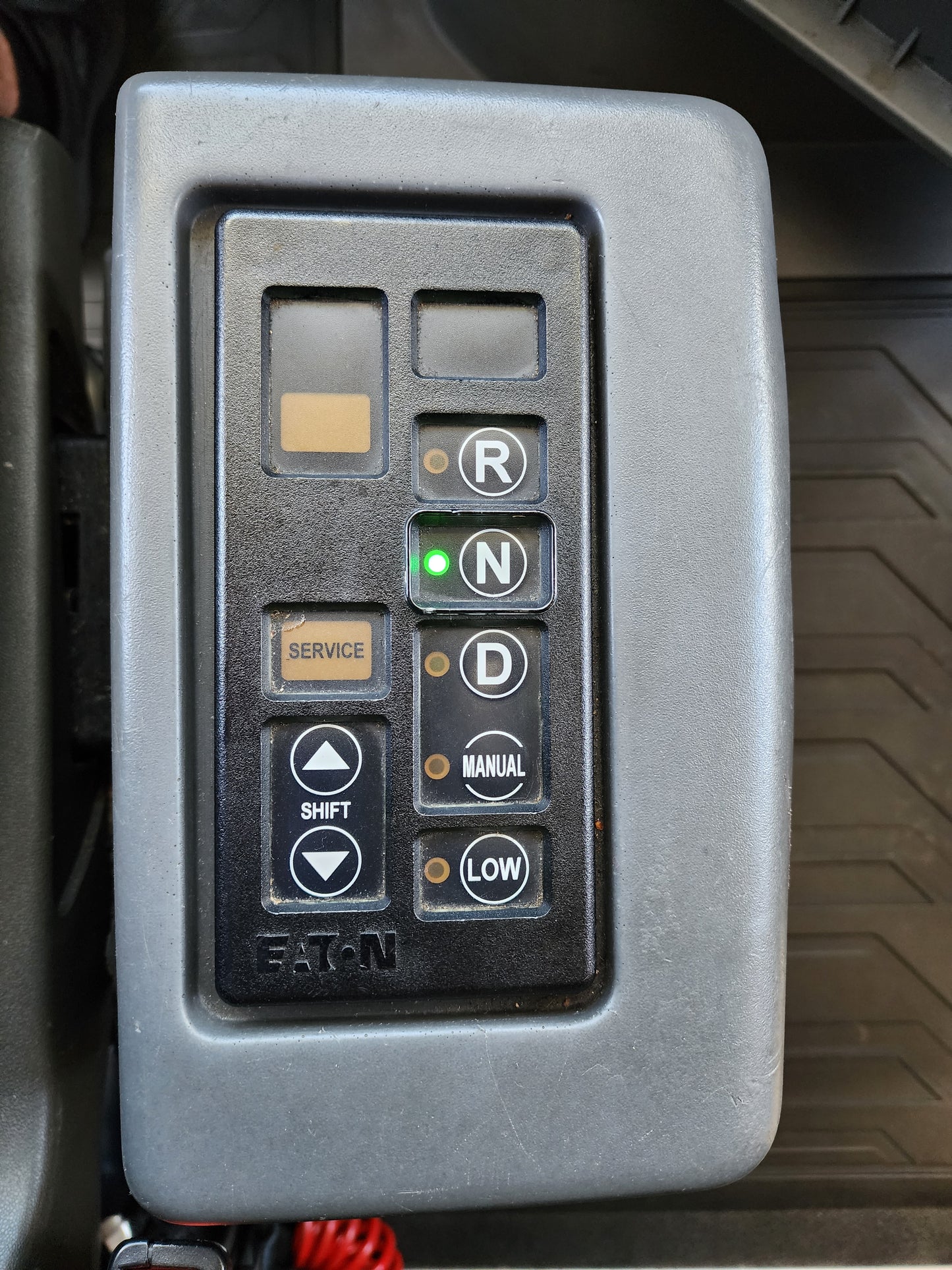 2019 Volvo VNL760 T/A High Roof Sleeper Cab Truck