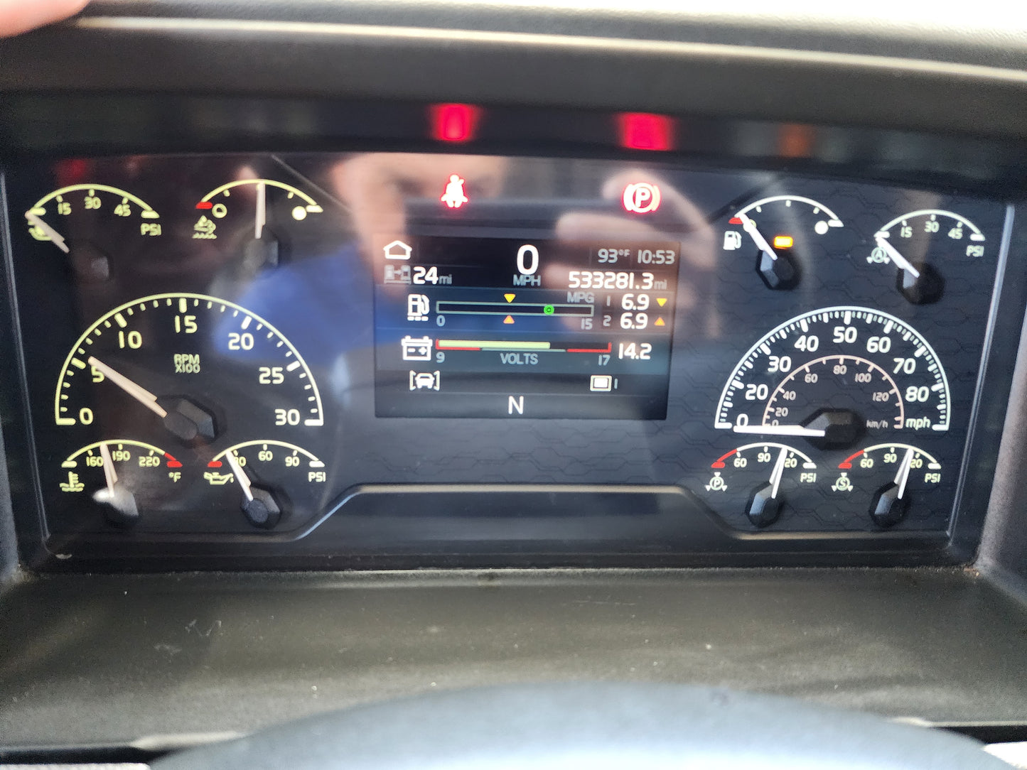 2019 Volvo VNL760 T/A High Roof Sleeper Cab Truck