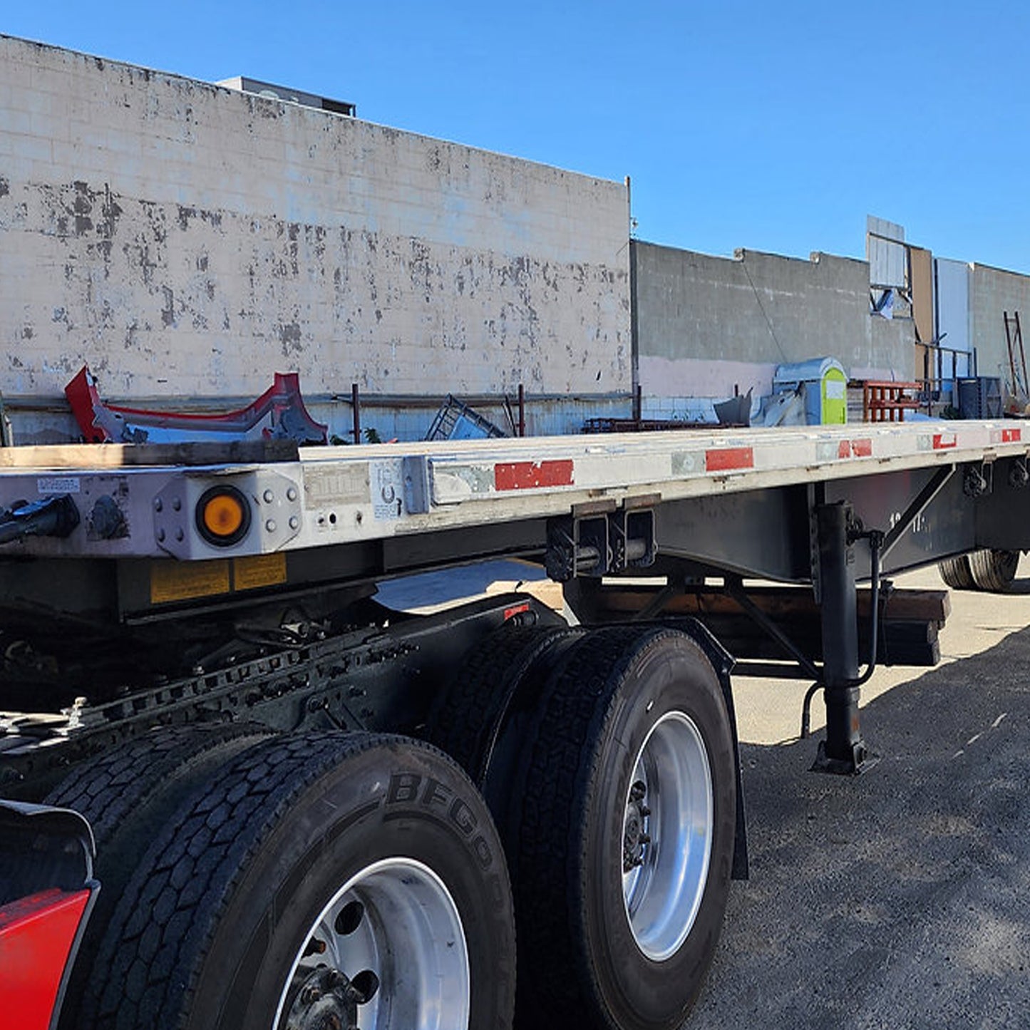 2013 Utility 48' Flatbed Trailer