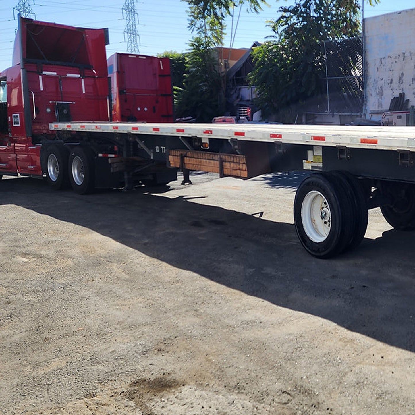 2013 Utility 48' Flatbed Trailer