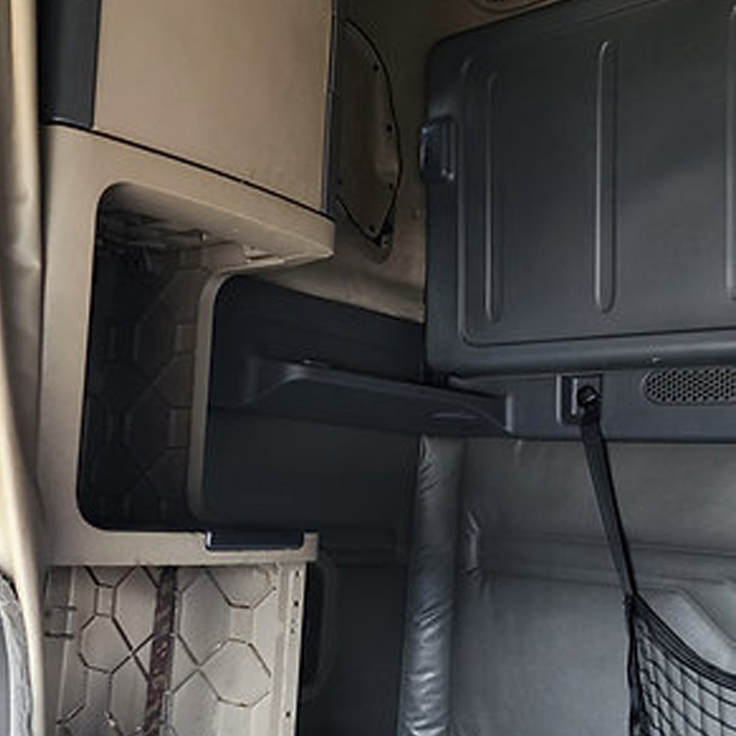 2017 Freightliner Cascadia 125