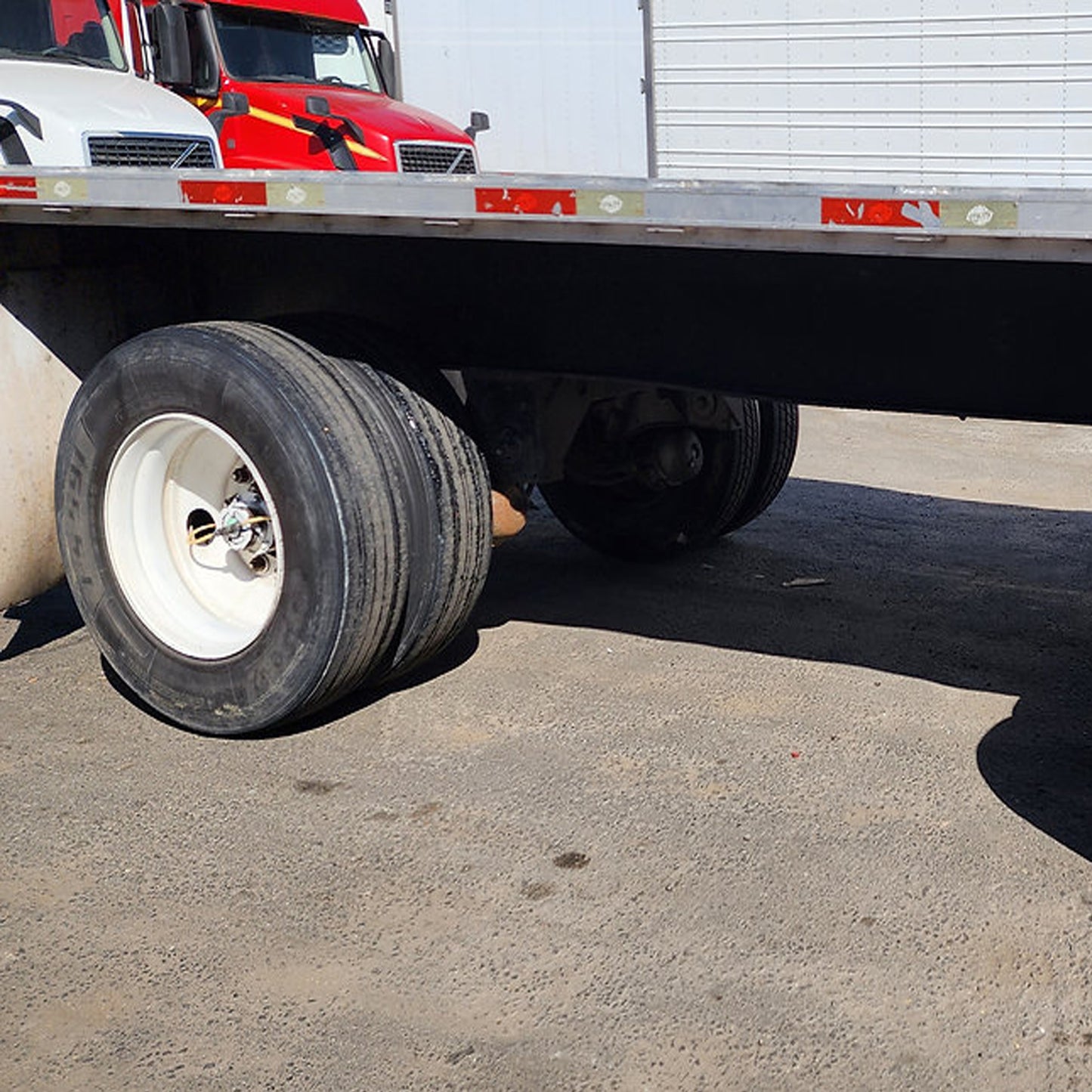 2013 Utility 48' Flatbed Trailer