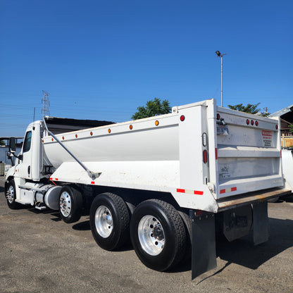 2018 Freightliner Cascadia Tri/A 16 Yard Dump Truck Detroit DD13