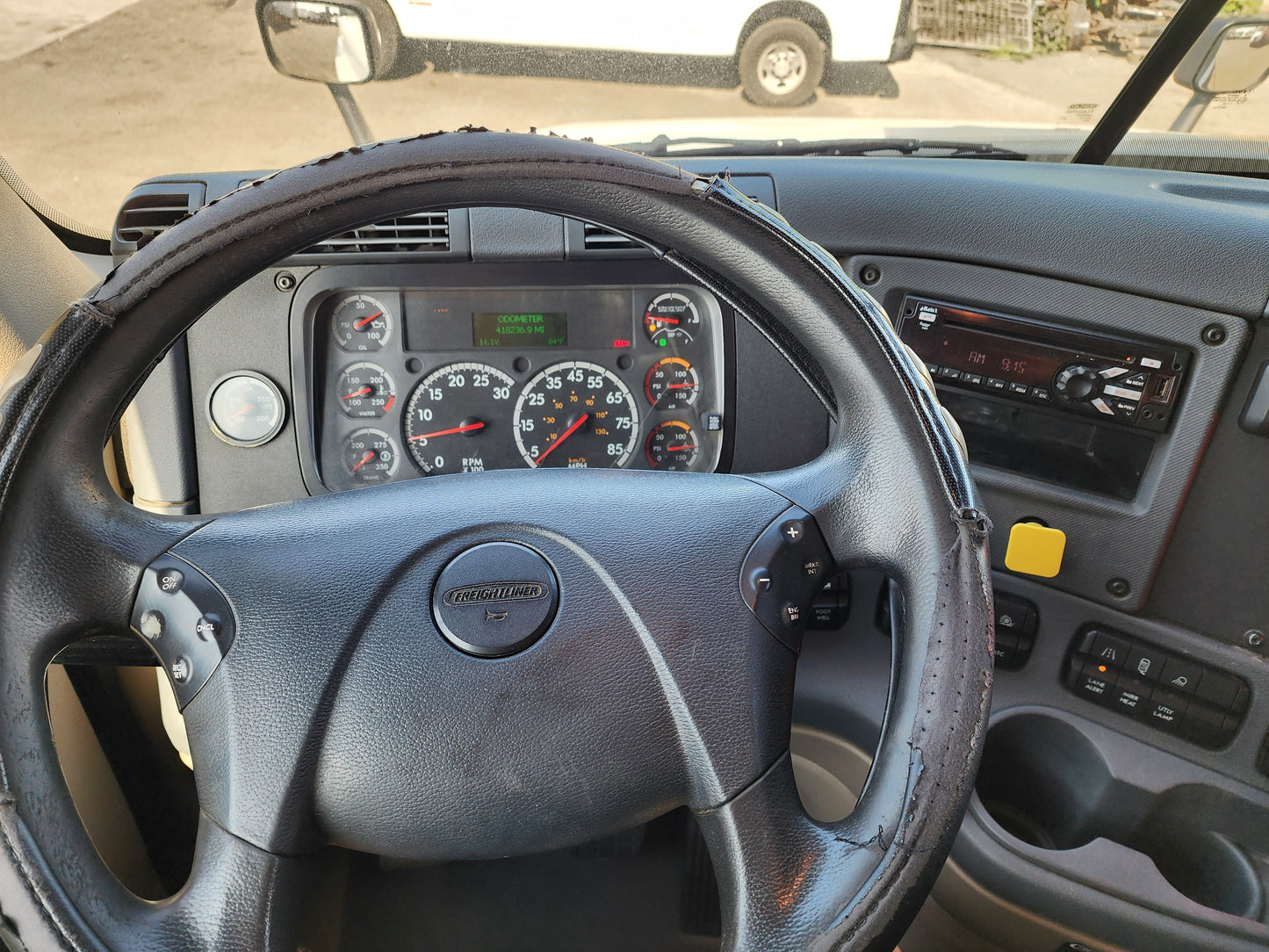 2018 Freightliner Cascadia Tri/A 16 Yard Dump Truck Detroit DD13