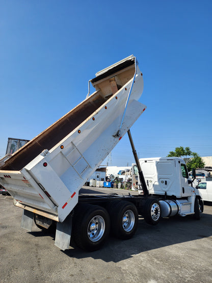 2018 Freightliner Cascadia Tri/A 16 Yard Dump Truck Detroit DD13