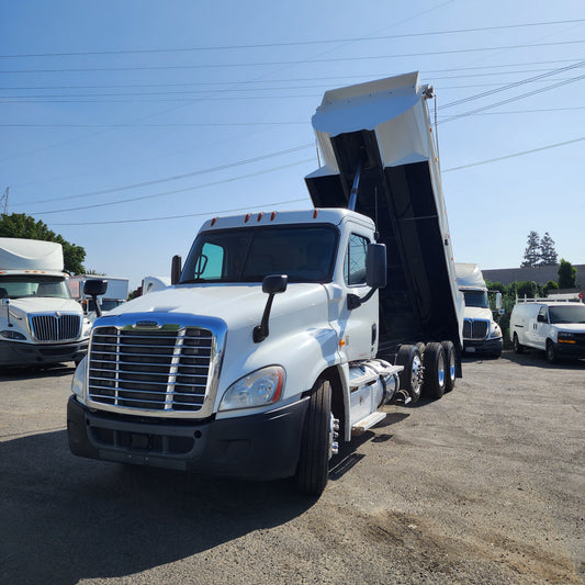2018 Freightliner Cascadia Tri/A 16 Yard Dump Truck Detroit DD13