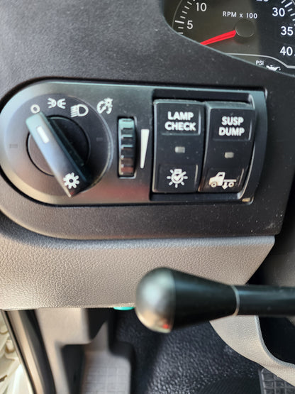 2019 International MV607 26' Dry Box Truck Cargo Van Cummins Lift Gate