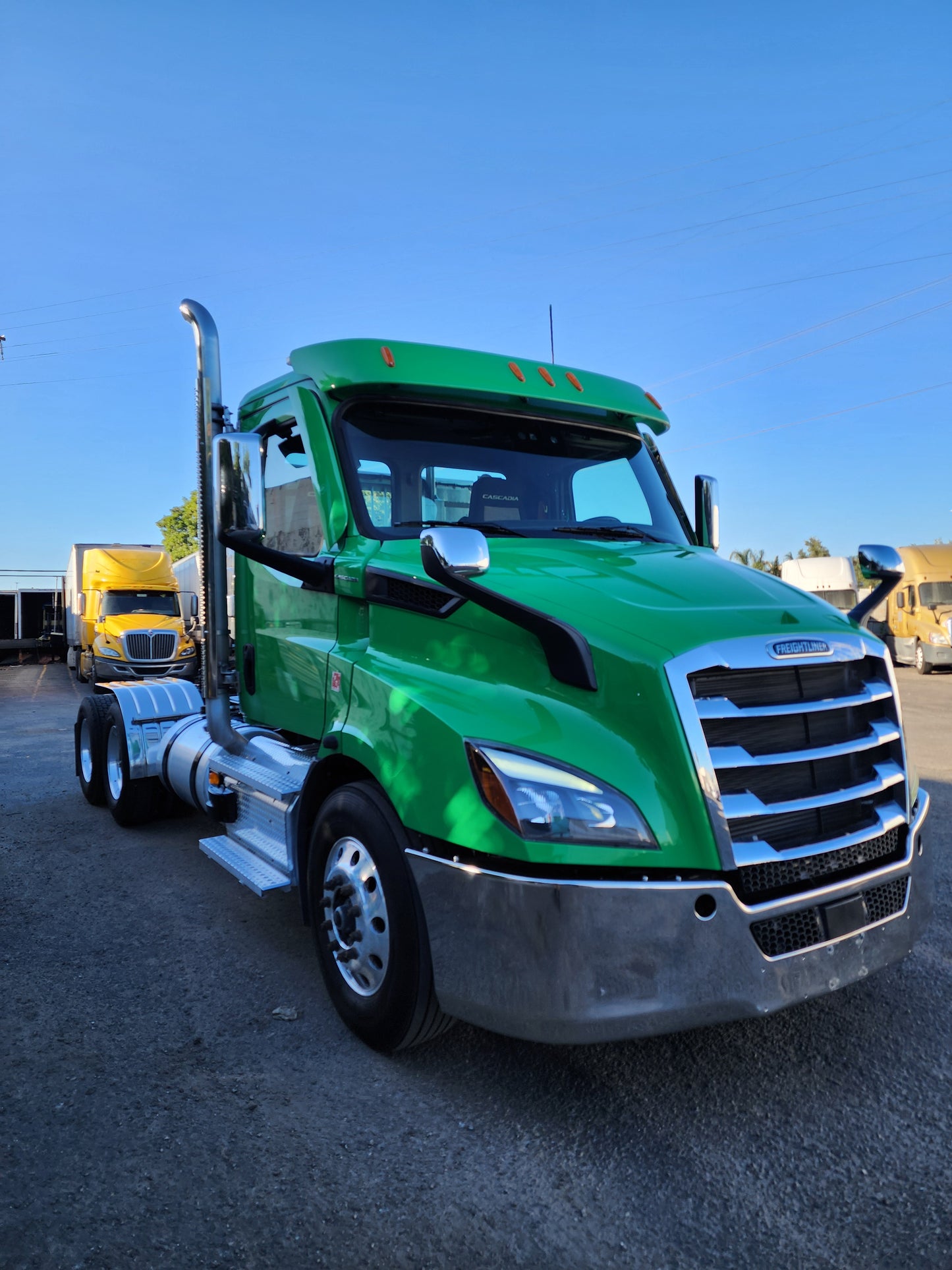 2023 Freightliner Cascadia T/A Semi Truck Tractor