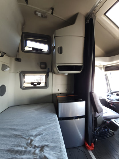 2019 Volvo VNL760 T/A High Roof Sleeper Cab Truck