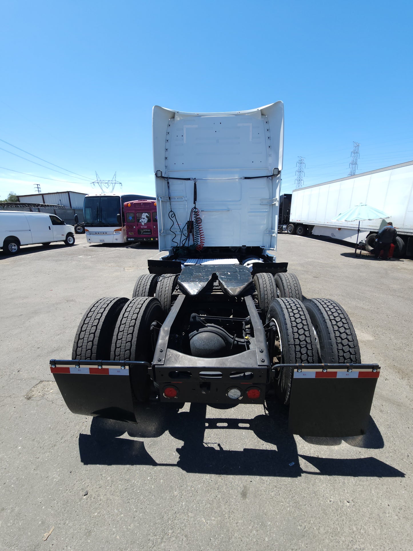 2019 Volvo VNL760 T/A High Roof Sleeper Cab Truck