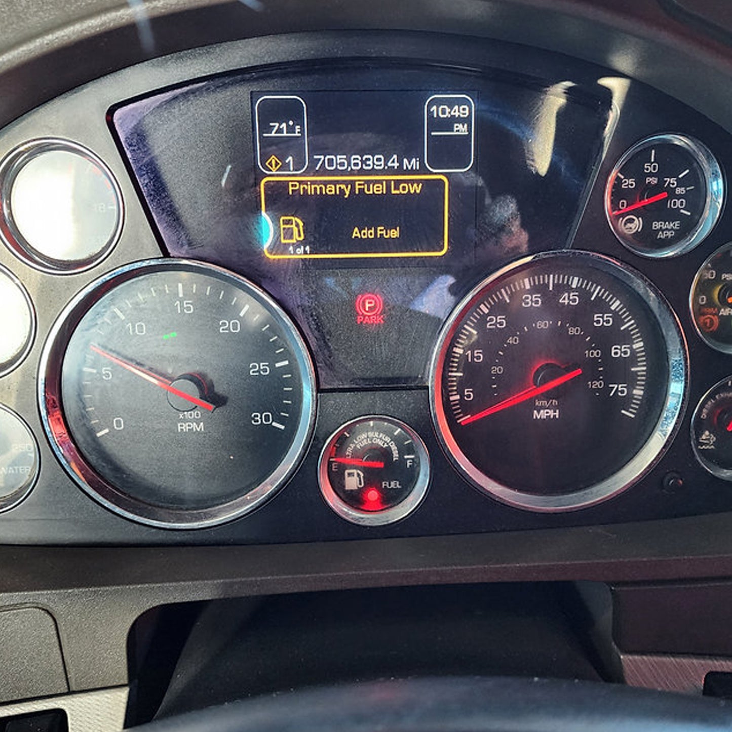 2016 Kenworth T680 With Cummins
