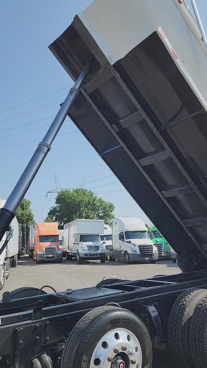 2018 Freightliner Cascadia Tri/A 16 Yard Dump Truck Detroit DD13