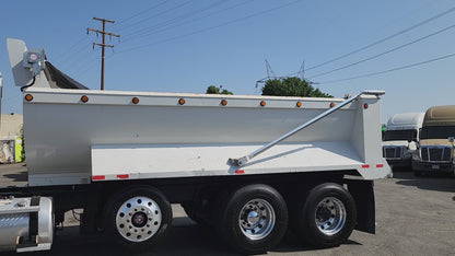 2018 Freightliner Cascadia Tri/A 16 Yard Dump Truck Detroit DD13